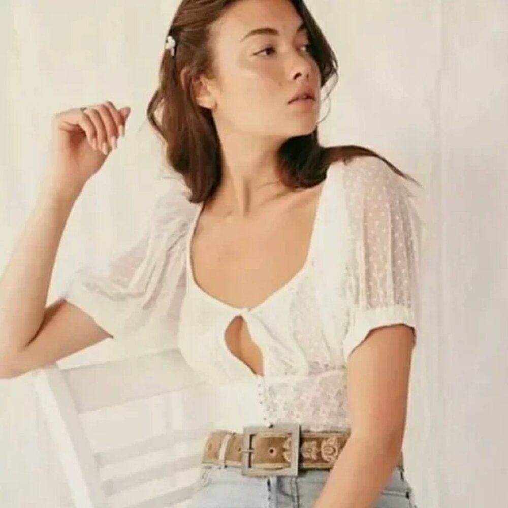 Free People White Swiss Dot Keyhole Puff Sleeve Crop Top